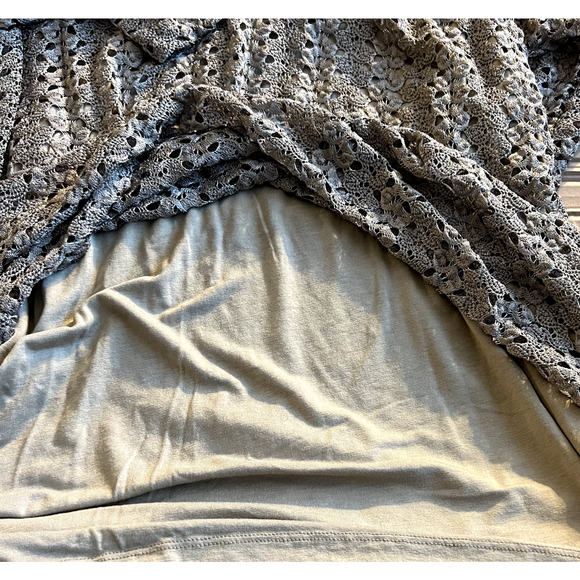 JM Collection Crocheted Lined Blouses Womens Lot/2 Large + Petite XL Gold Silver - Picture 6 of 13